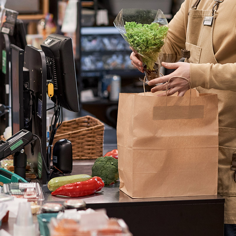 Supermarketuri și retail